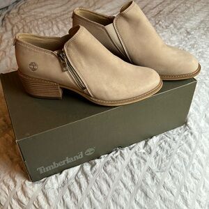 Timberland Women’s Sutherlin Bay Shootie Size 8. Never Worn.